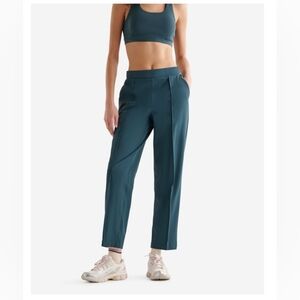 Like New Roots Anywhere 7/8 Pull On Pant - Large - Forest Teal